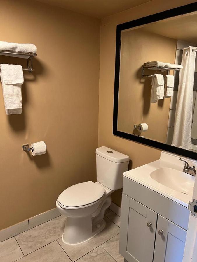 Hotel Weston Rfd Rockford Ngoại thất bức ảnh