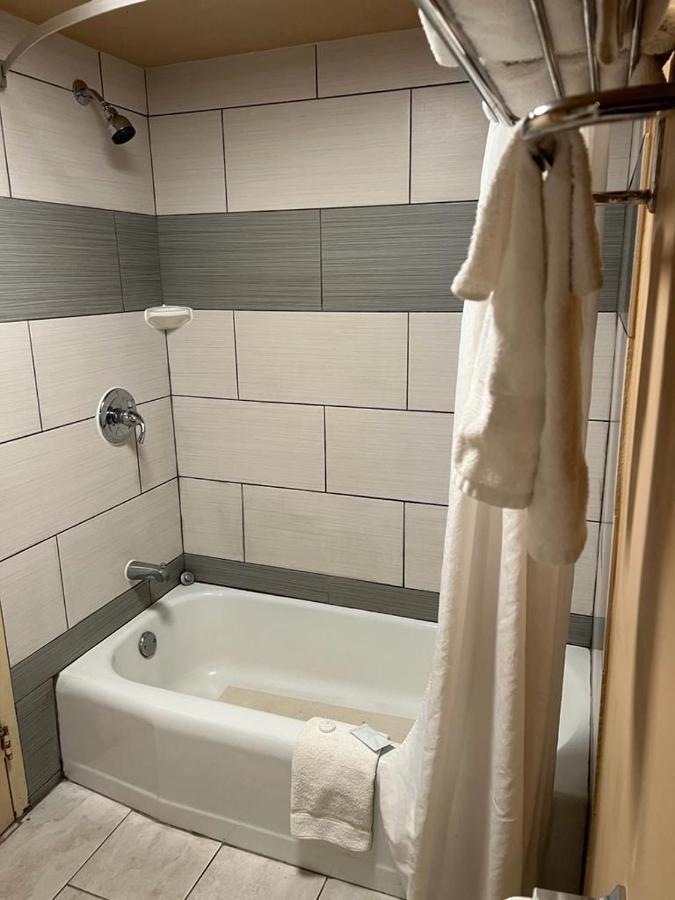 Hotel Weston Rfd Rockford Ngoại thất bức ảnh